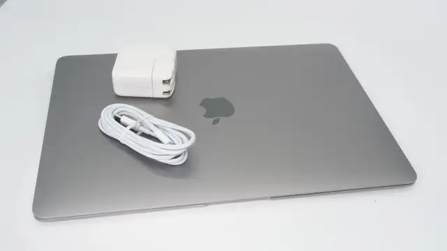 Apple M1 MacBook Air M1 16GB 256GB628643604641311227