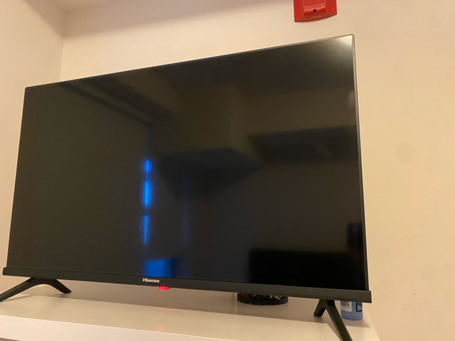 32 Inch Hisense Tv in TVs in Hamilton