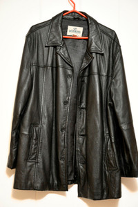 Men's 3/4 length black leather jacket