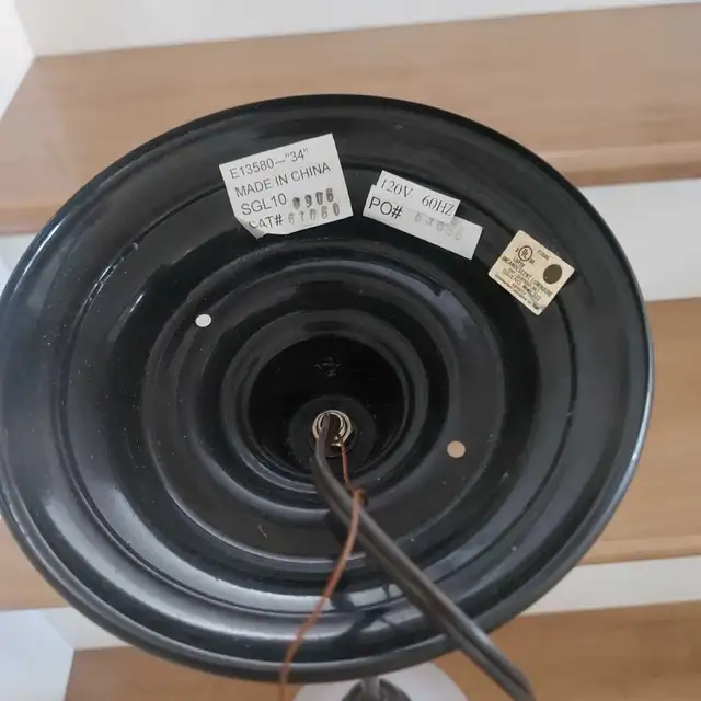 hanging light fixtures  in Indoor Lighting & Fans in Moncton - Image 5