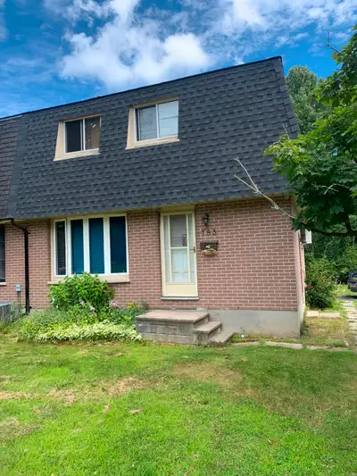Brockville - Room for rent