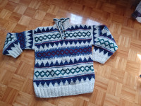 Chandail tricoter à la main en laine vierge de l’Ecuador