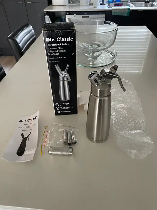 Otis Classic Professional Series SS Whipped Cream Dispenser- New in Kitchen & Dining Wares in London - Image 2