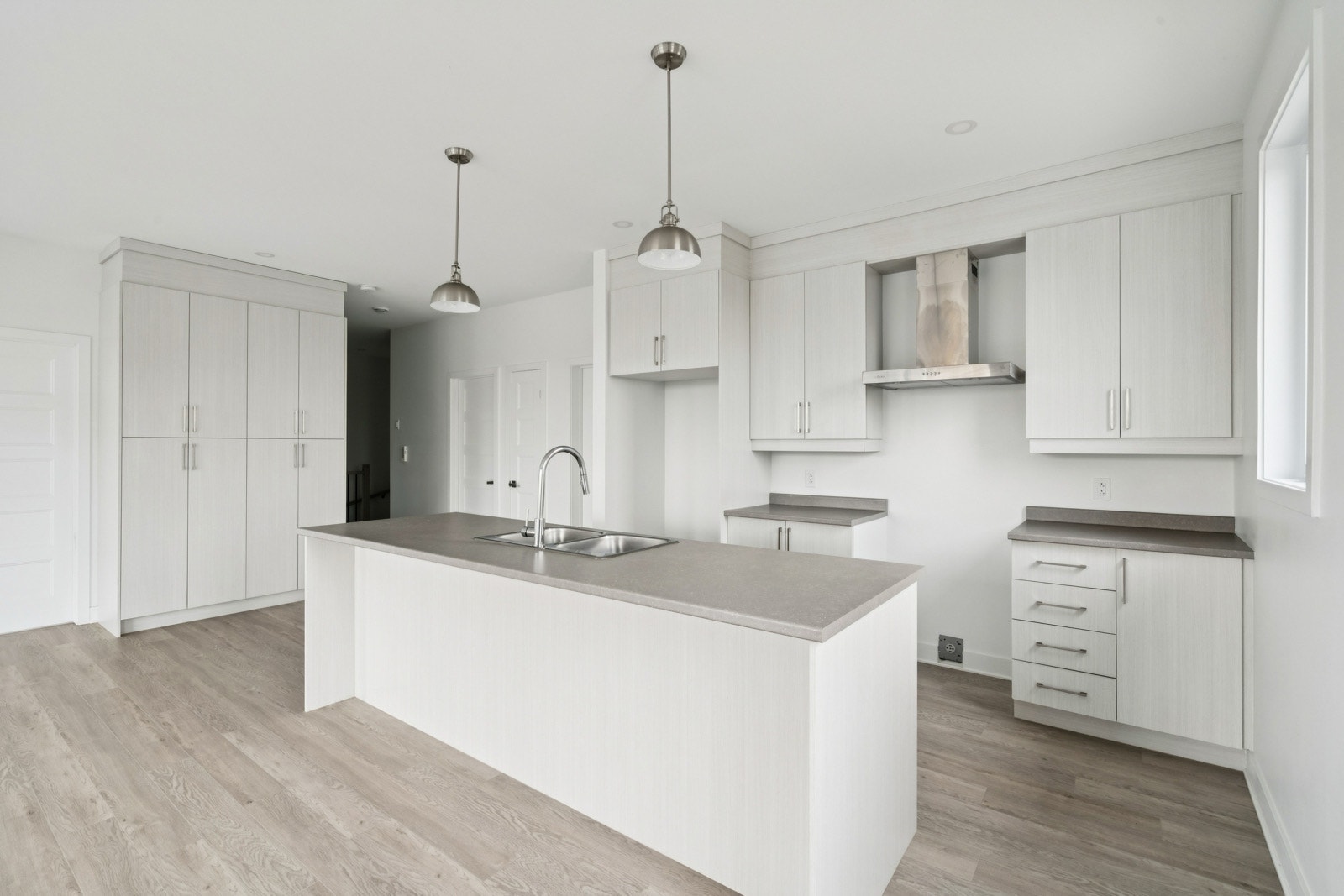 superbe 4 1/2 à louer  Beauharnois — photo 2