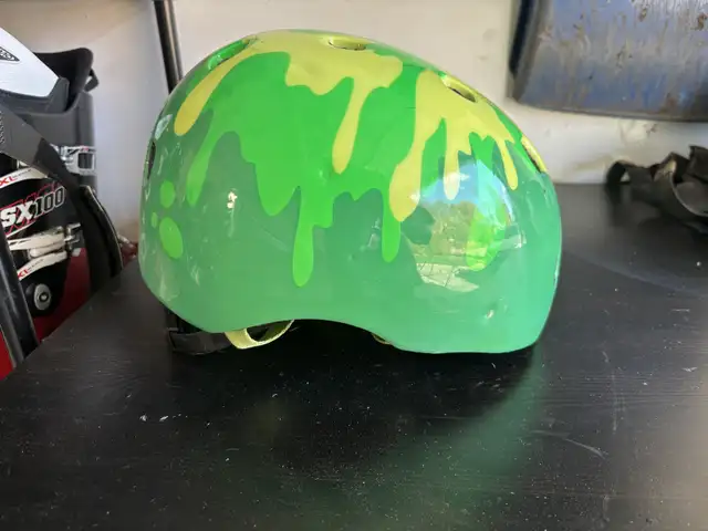 Kids Helmet64335578112257120