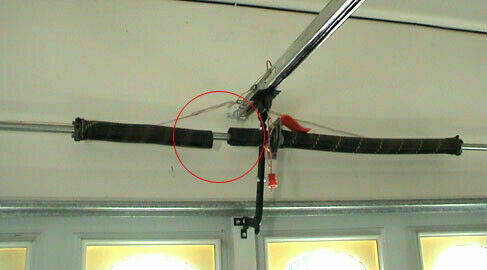 24/7 HR GARAGE DOOR SERVICE AND REPAIR MARKHAM & RICHMOND HILL - Markham / York Region in Garage Door in Markham / York Region - Image 2