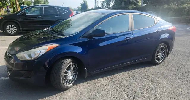 For Sale: Hyundai Elantra – Great Condition! in Cars & Trucks in City of Montréal - Image 3
