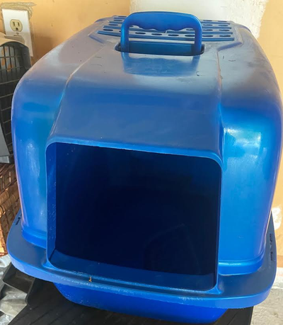 Portable Pet Carrier in Great Condition. Great for cats and dogs, View more