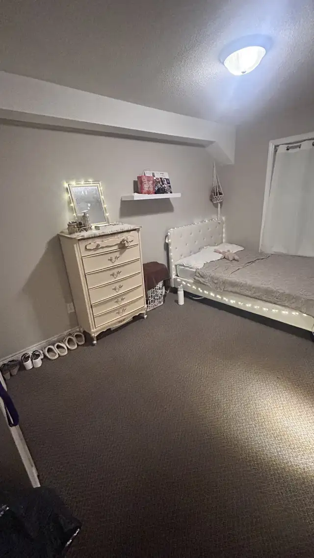 private room for rent  in Room Rentals & Roommates in Kitchener / Waterloo - Image 3