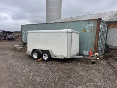 Homemade trailer, purchased at auction with homemade certificate looking to sell. Send me an offer.