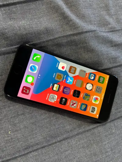 Apple iPhone 8 Space Gray Unlock (256GB) , View more