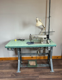 Industrial Straight Stitch Sewing Machine