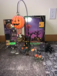 Halloween Animated Spookytown and Accessories 