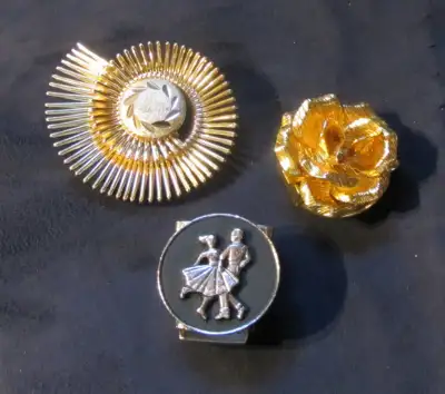 Vintage scarf/ tie clips Square dancing REDUCED $5, View more