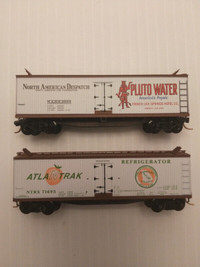 N scale model train refer box cars