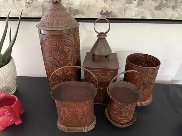 Irvin’s Tinware Lanterns - Set of 5 in Home Décor & Accents in Trenton - Image 2