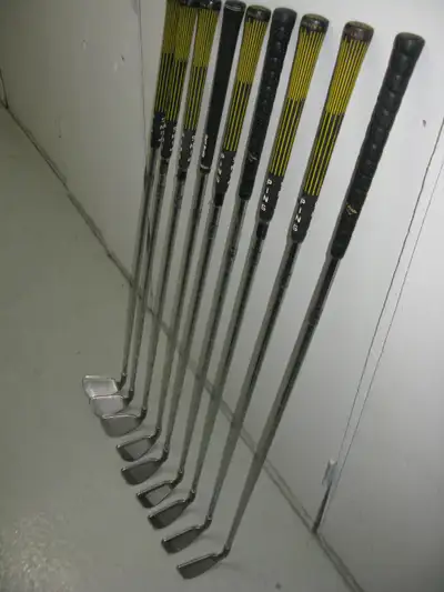 Ping Eye 2 Blue Dot Club Set: 2-PW; Very Nice Shape, View more