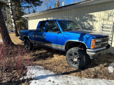  1990 Chevy parts truck 