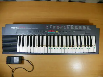 Clavier / synthétiseur Yamaha PSR-3, View more