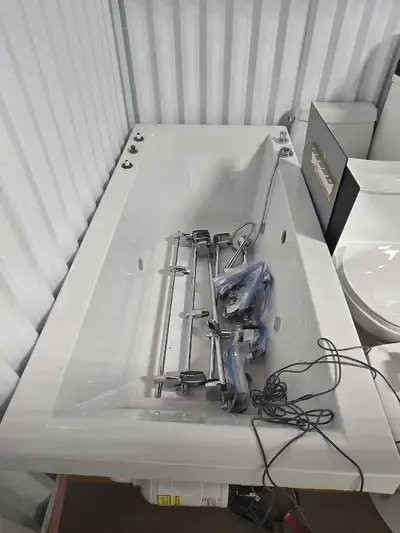 BainUltra Hydromassage Bathtub, View more