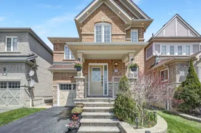 ** Located at Taunton and Harwood. Recently Renovated One Bedroom Basement Apartment, Separate Entra...