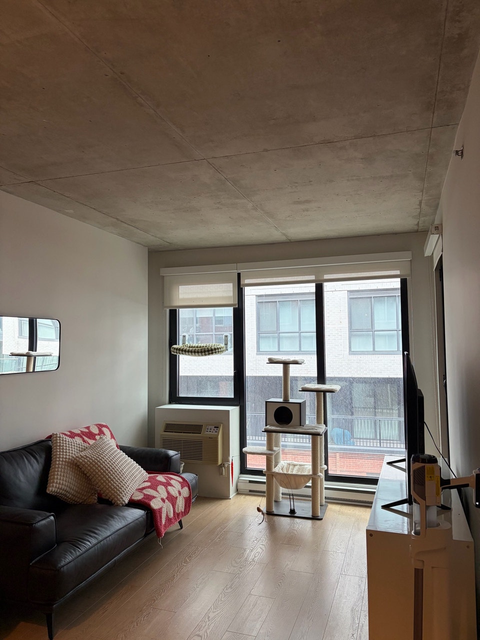 One bedroom apartment - Old Montreal 4