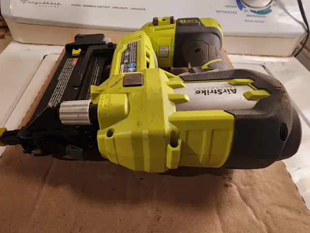 RYOBI 18V ONE+ AirStrike 18-Gauge Lithium-Ion Brad Nailer in Power Tools in Windsor Region - Image 5
