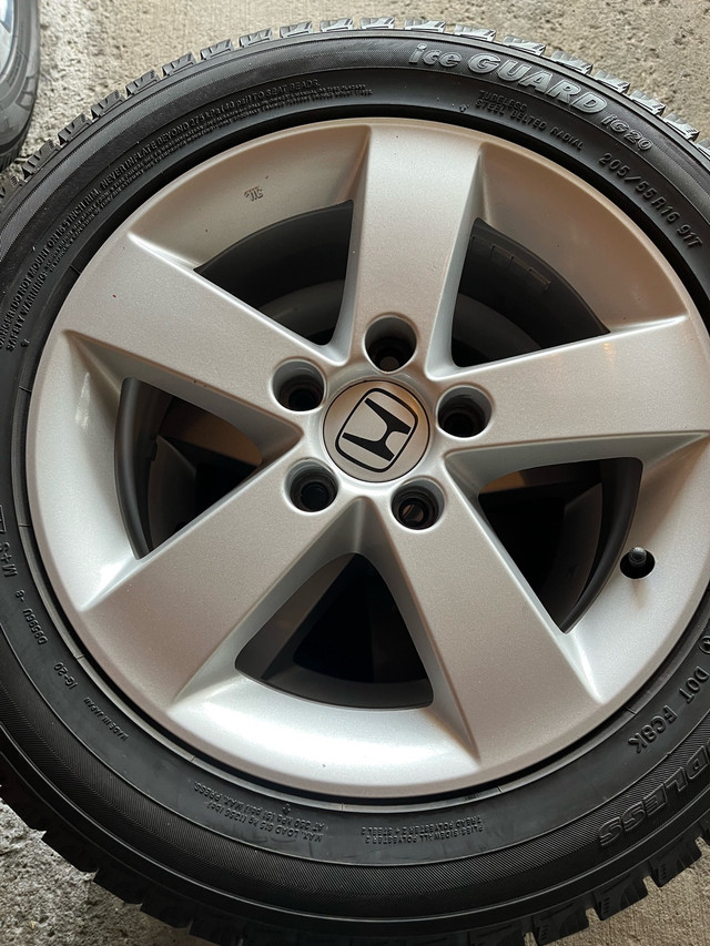 Honda Civic 16” OEM alloy rims and winter tires in Tires & Rims in Ottawa