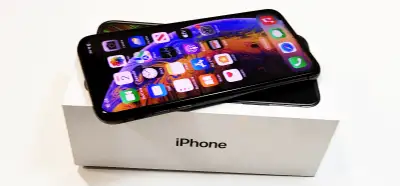 iphone XS In Immaculate Condition, Unlocked, View more