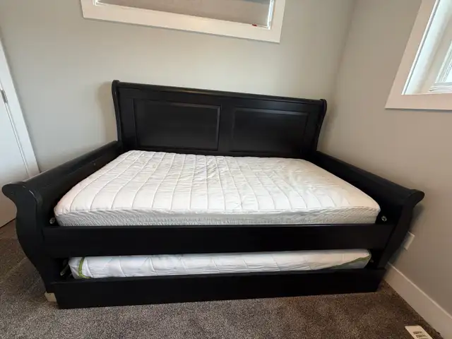 day bed with  2 single mattress  in Beds & Mattresses in Delta/Surrey/Langley - Image 2