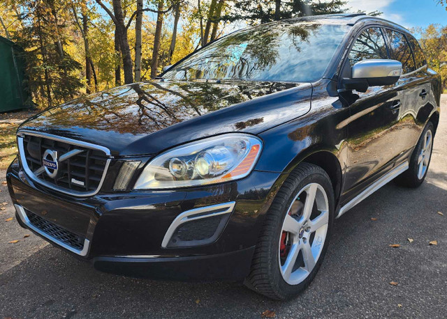 2012 Volvo XC60 T6 R-Design Platinum, Low Km in Cars & Trucks in St. Albert - Image 3
