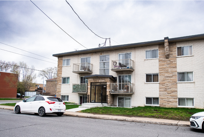À LOUER – 4½ à Longueuil | 1130 Rue Champlain, ✨ Belle appartement 4½ propre et lumineux ️ 2 chambre...