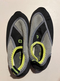 Size 1 water shoes 
