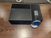 Dell Projector with Carrying Case