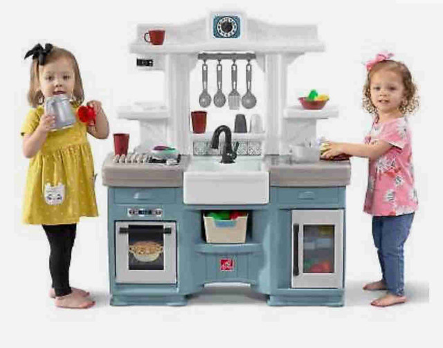 Kids Kitchen Playset (Brand New in box) in Toys & Games in Markham / York Region