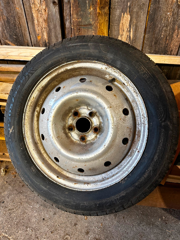 Rim and tire in Tires & Rims in Kawartha Lakes