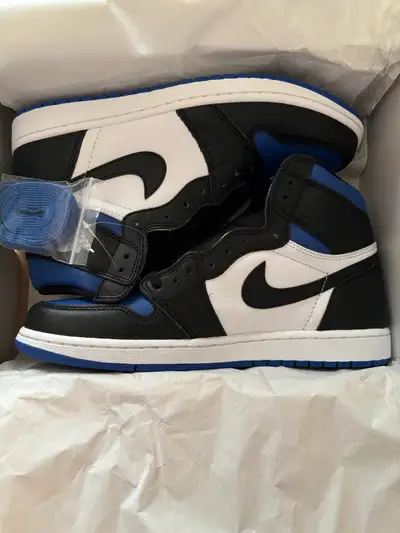 Deadstock, size 11 orginally from Footlocker.