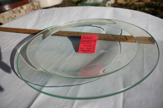 SELF BALANCING Glass Serving Plate or Centre Piece Bowl COOL!! in Kitchen & Dining Wares in Winnipeg - Image 2