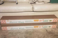 Darl oak laminate flooring for sale ( extremely cheap) 3 boxes 