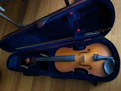 Good violin for beginners and hobbyists, or would be an excellent option for a student in a band. Wi...