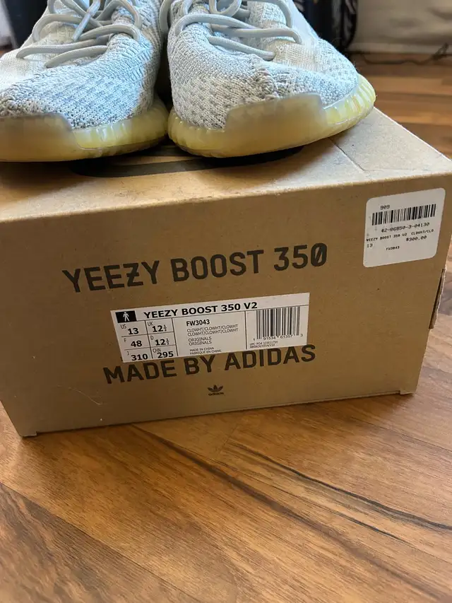 YEEZY 350v2 Cloud White sz13 in Men's Shoes in Cambridge - Image 3