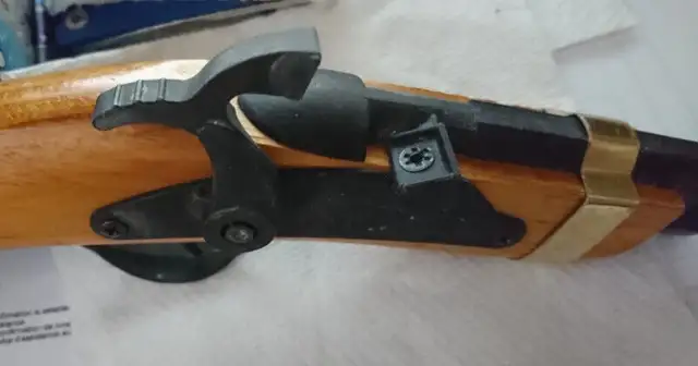 Vintage Wood Cap Gun Toy in Arts & Collectibles in Oshawa / Durham Region - Image 3