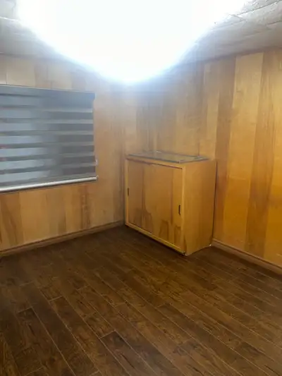 Rrom for Rent
