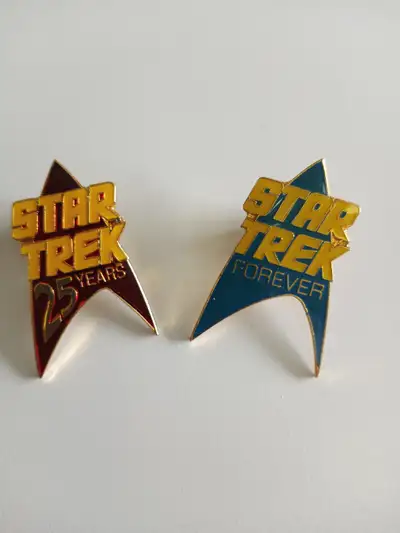Star Trek pins, View more