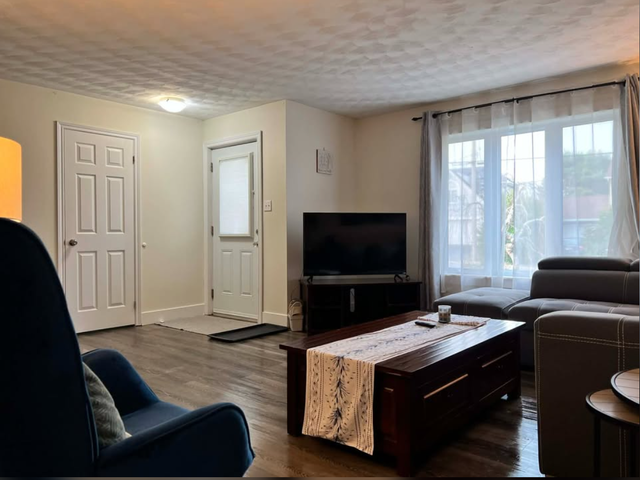 ALL INCLUSIVE 3 bedroom house in Timberlea for rent in Long Term Rentals in City of Halifax - Image 4