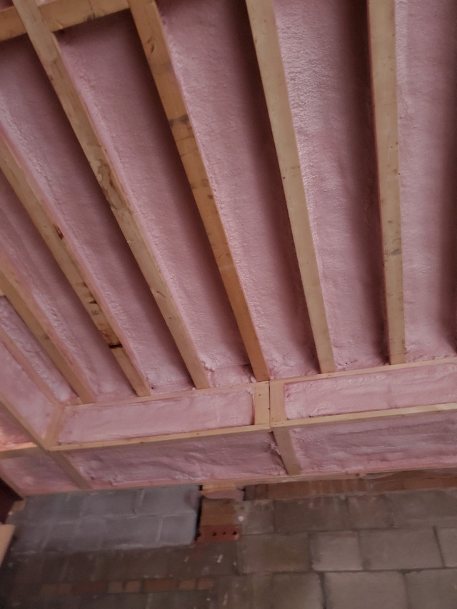 Professional spray foam Insulation  in Insulation in Hamilton - Image 3