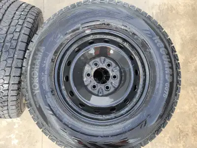 Yokohama Ice Guard G075, 245 70 R17, Steel wheels with bolt pattern 6x135. Used for 2 seasons on a F...