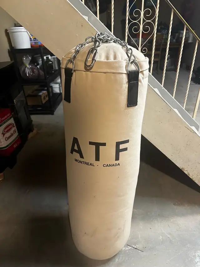 punching bag in Hobbies & Crafts in London - Image 2