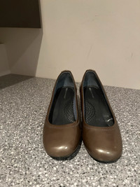 Size 5 Rockport women’s shoes