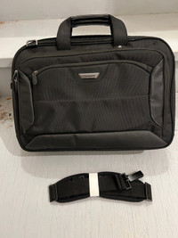 New Targus 16” Mobile Elite Briefcase-can meet in Scarborough 